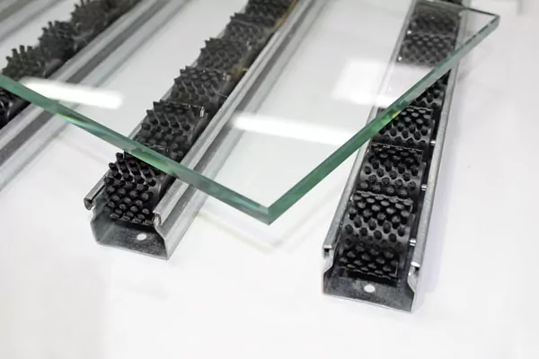 Conveyor belt Material transporter Industrial brushes system Circular brushes conveying system